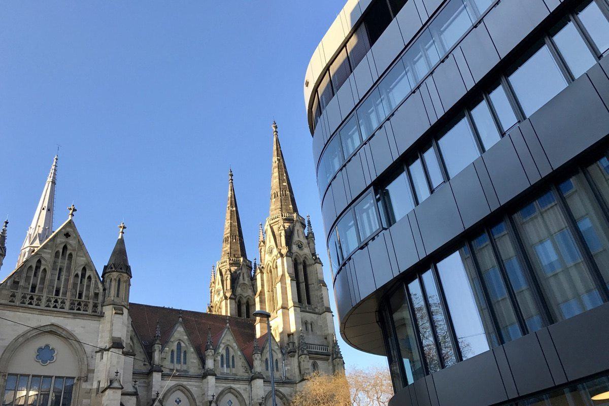 Caleido, Feinstraße 2: the Downtown Penthouses building next to the church